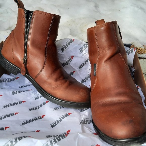 SOLD.  WOMEN’S WATERPROOF CHELSEA BOOT sz 7 - Picture 2 of 5